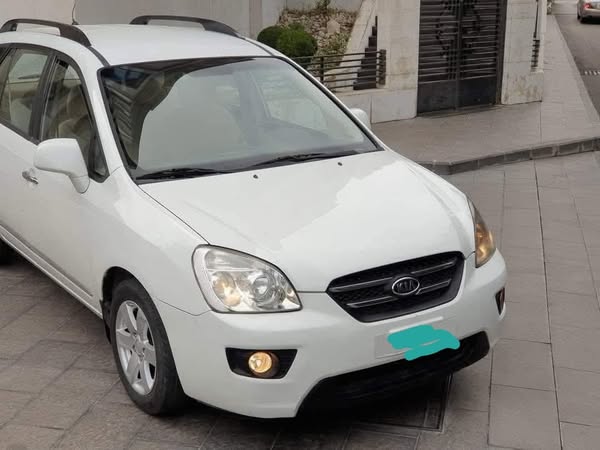 كيا كارينز 2008 - صورة 2