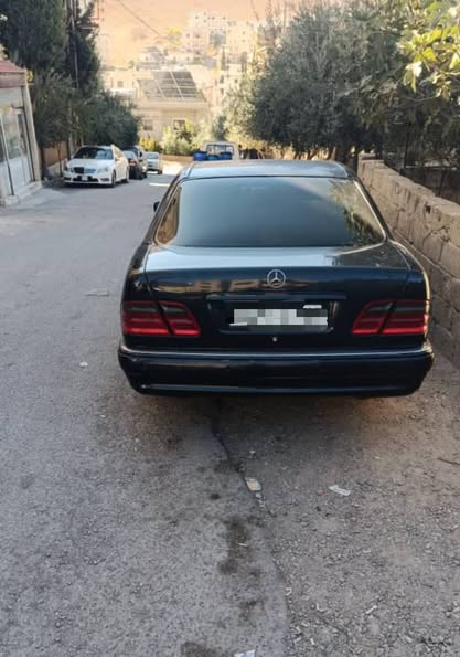 مرسيدس E-Class 1996 - صورة 2