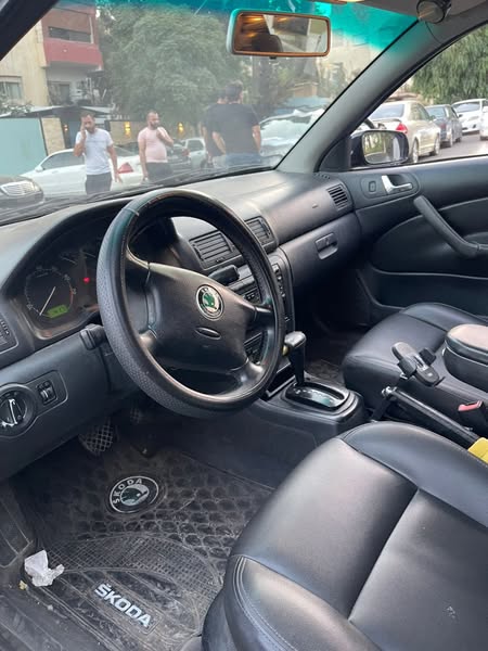 سكودا اوكتافيا 2001 - صورة 4