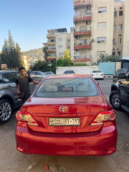 تويوتا كورولا 2011 - صورة 2