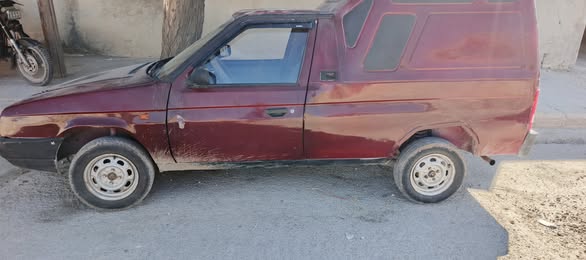 سكودا بيك اب 1993 - صورة 3