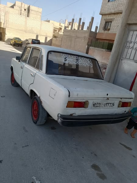 فيات 124 1976 - صورة 3