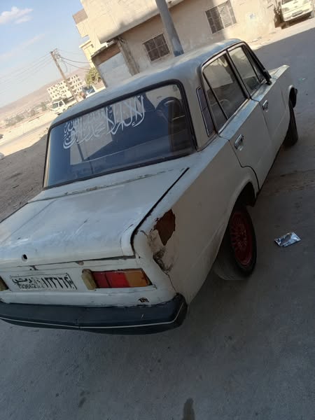 فيات 124 1976 - صورة 5