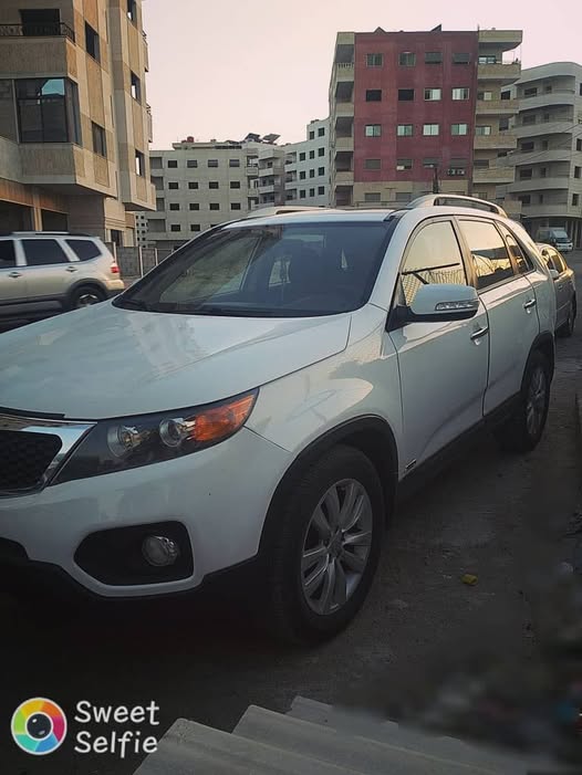 كيا سورينتو 2012 - صورة 1