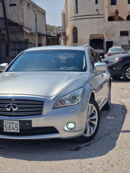 انفنتي M37 2010 - صورة 5