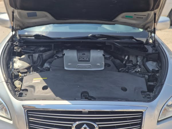 انفنتي M37 2010 - صورة 4