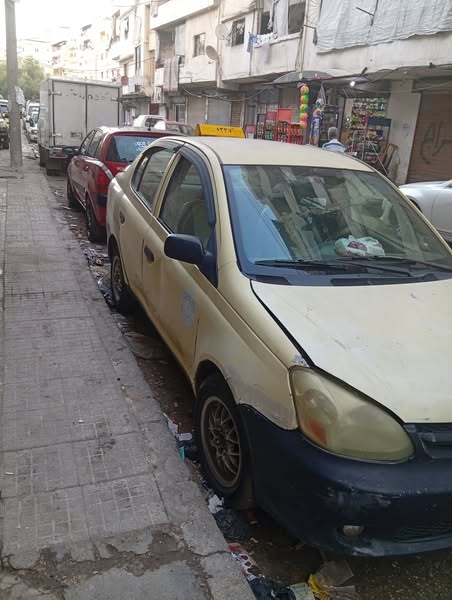 تويوتا ايكو 2004 - صورة 2