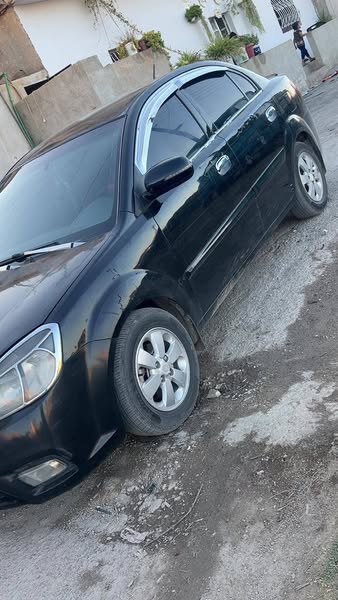 كيا ريو 2009 - صورة 4