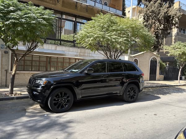 Jeep غراند شيروكي 2018 - صورة 1