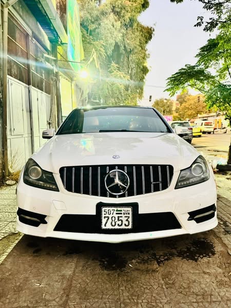 مرسيدس C300 2014 - صورة 2