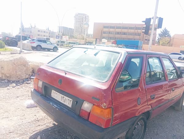 سكودا Favorit 1994 - صورة 3