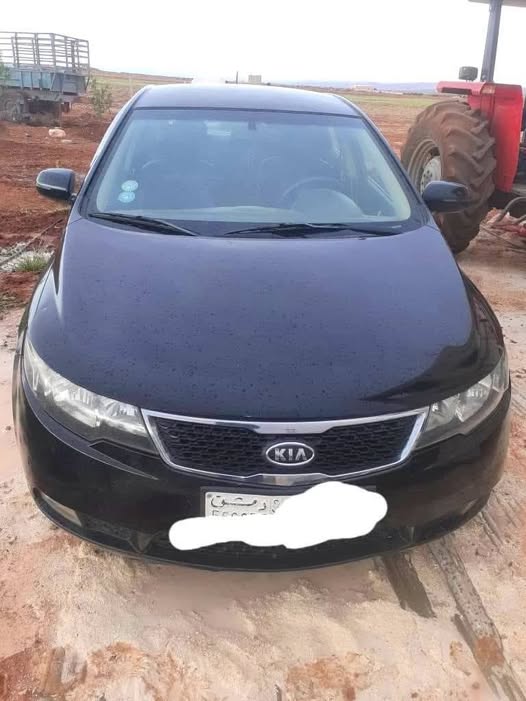 كيا فورتي 2011