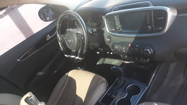 كيا Sorento 2016 - صورة 5