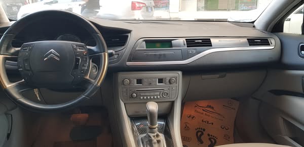 ستروين C5 2010 - صورة 2