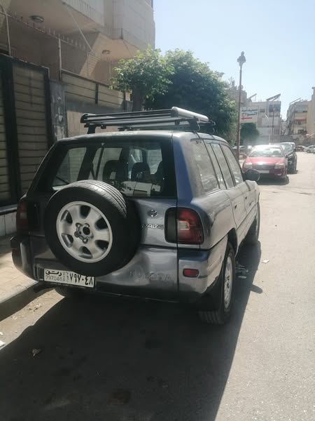 تويوتا راف فور 1998 - صورة 1