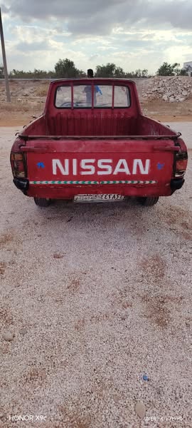 نيسان بيك أب 1992 - صورة 5