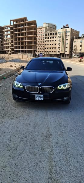 BMW 528i 2011 - صورة 1