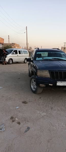 جيب جراند شيروكي 2000 - صورة 2