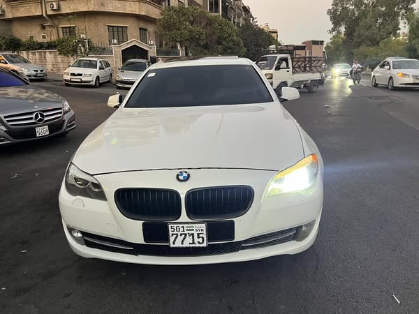 BMW 5 Series 2012 - صورة 1