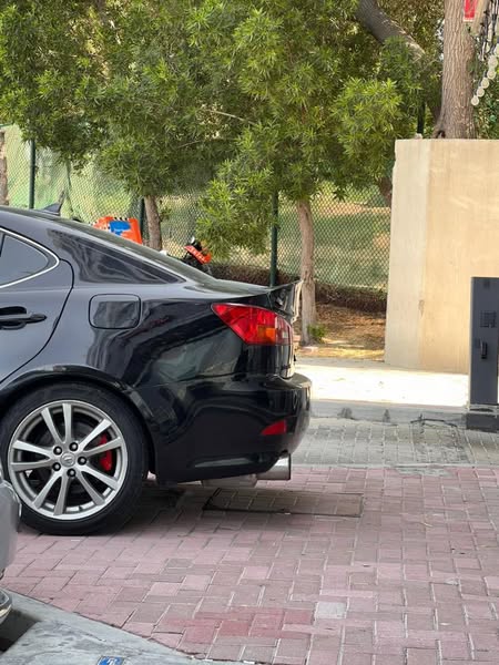 لكزس IS 350 2008 - صورة 3