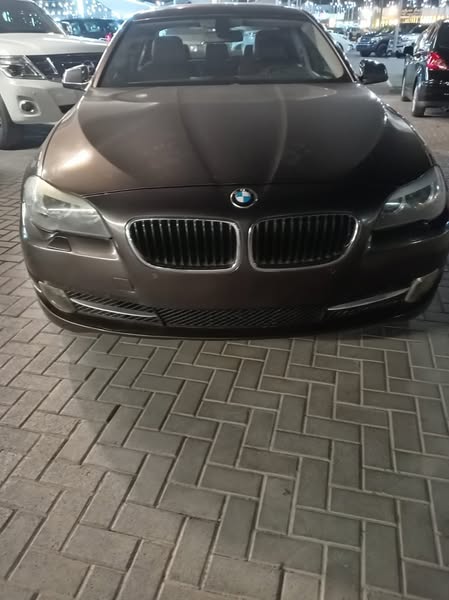 BMW 528i 2012 - صورة 1