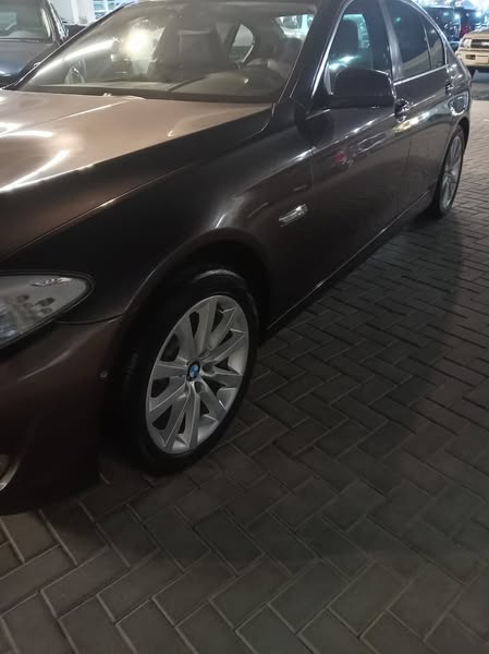 BMW 528i 2012 - صورة 3