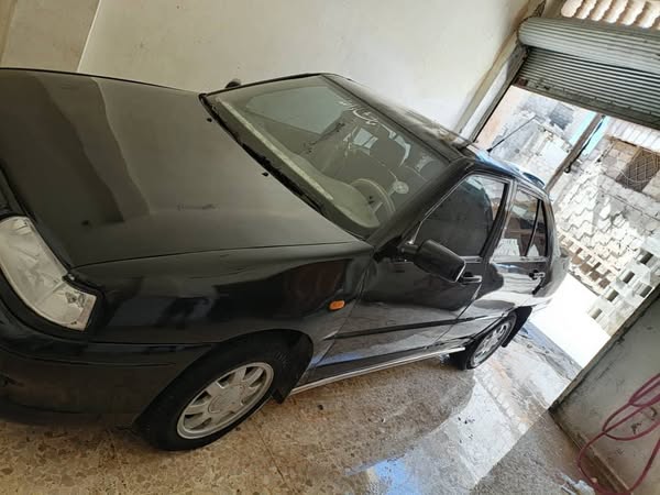 ميتسوبيشي كولت 1983 - صورة 1