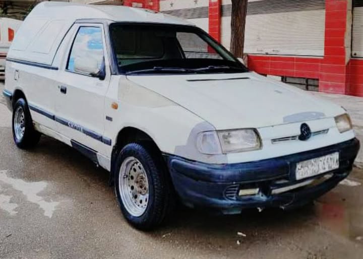 سكودا بيك اب 1998