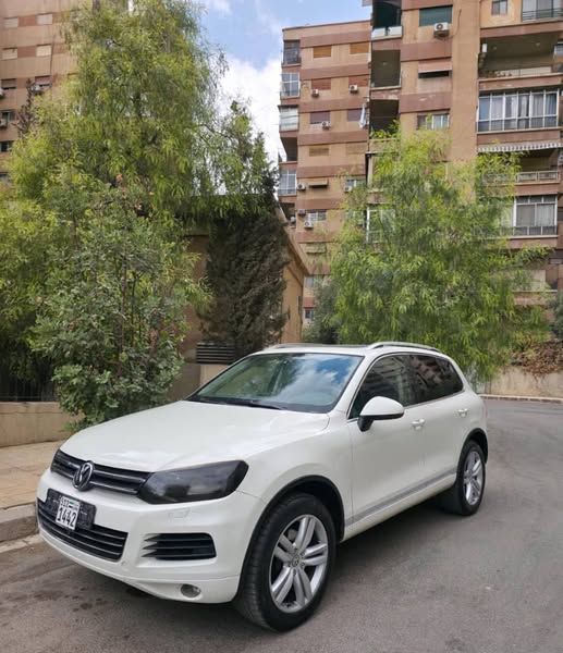 فولكس فاغن طوارق 2011 - صورة 1