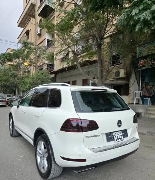 فولكس فاغن طوارق 2011 - صورة 4