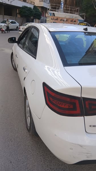 كيا فورتي 2010 - صورة 3