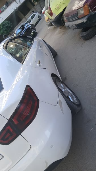 كيا فورتي 2010 - صورة 2