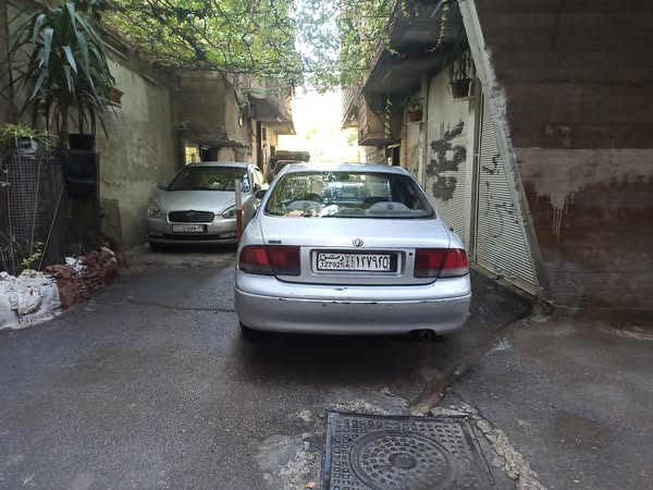 مازدا 626 1993 - صورة 4