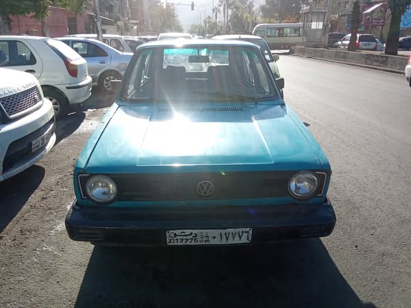 فولكس فاجن جولف 1976 - صورة 1