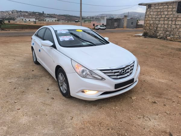 Hyundai Sonata 2011 - صورة 3
