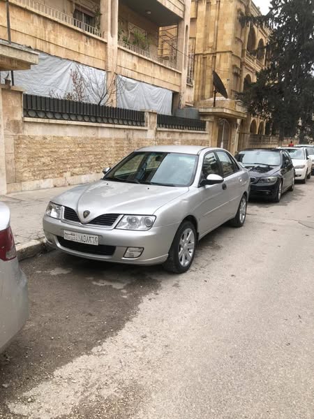 بروتون Waja 2003 - صورة 1