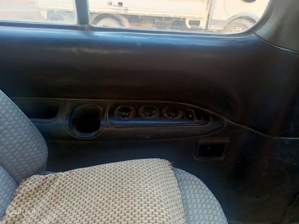 هيونداي ستاركس 2008 - صورة 5