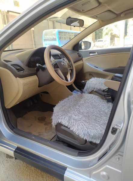 هونداي اكسنت 2015 - صورة 3