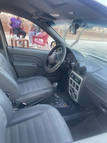 داسيا لوغان 2005 - صورة 5