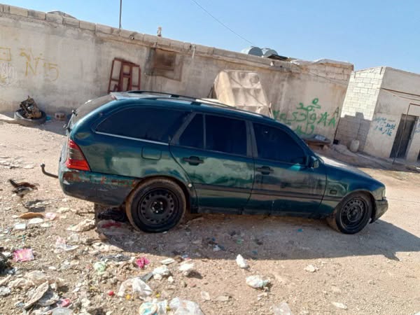 مرسيدس-بنز C 220 2001 - صورة 5