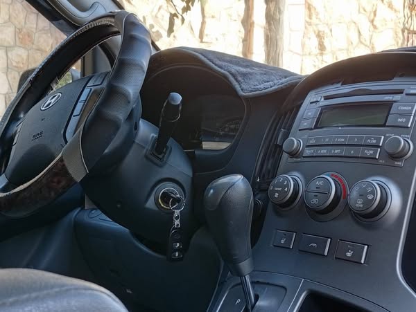 هيونداي اتش ون 2010 - صورة 3