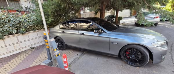 بي إم دبليو الفئة الخامسة 2011 - صورة 3