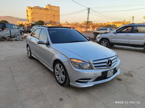 مرسيدس-بنز الفئة C 2011 - صورة 1