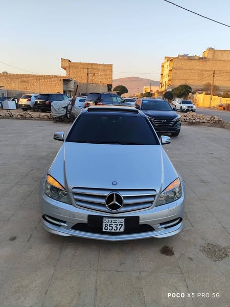 مرسيدس-بنز الفئة C 2011 - صورة 2