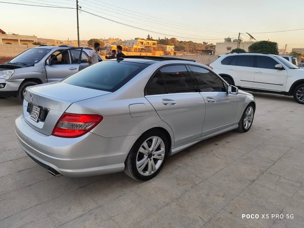 مرسيدس-بنز الفئة C 2011 - صورة 5