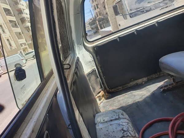 ميتسوبيشي سبيس جير 1998 - صورة 4