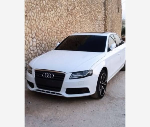 أودي A4 2010 - صورة 3