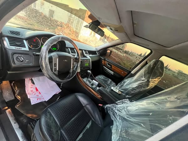 لاند روفر رنج روفر سبورت 2009 - صورة 4