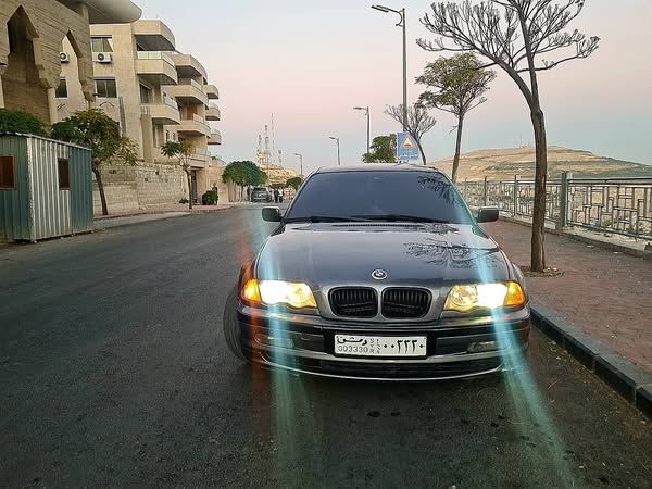 BMW 3 Series 2003 - صورة 3
