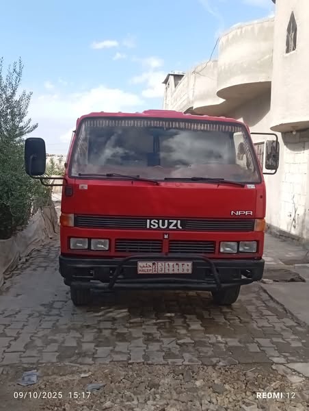 إسوزو إلف 1993 - صورة 2